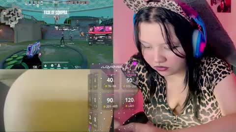 Snapshot of crystal_velvet01 chatting on 01/14/25, 05:40 crystal online show from 01/14/25, 05:40