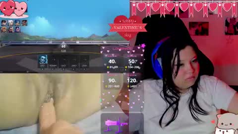 Snapshot of crystal_velvet01 chatting on 02/15/25, 06:12 crystal online show from 02/15/25, 06:12