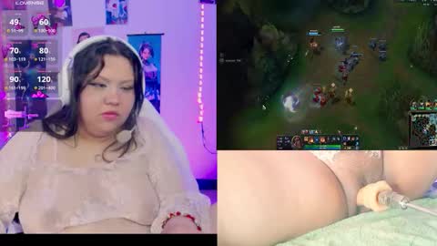 Snapshot of crystal_velvet01 chatting on 03/03/26, 01:12 crystal online show from 03/03/26, 01:12