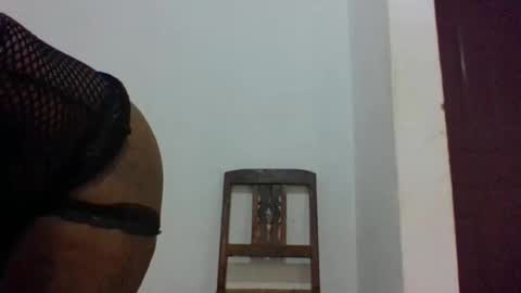 crystal_viv_1 online show from 10/25/25, 11:29