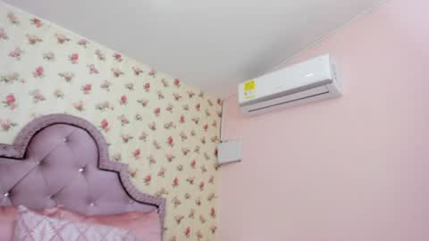 Snapshot of crystal_watson0 chatting on 07/16/26, 01:17 Milf Latina online show from 07/16/26, 01:17