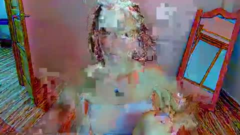 Snapshot of crystal_weber04 chatting on 12/21/25, 04:19 crystal_weber04 online show from 12/21/25, 04:19