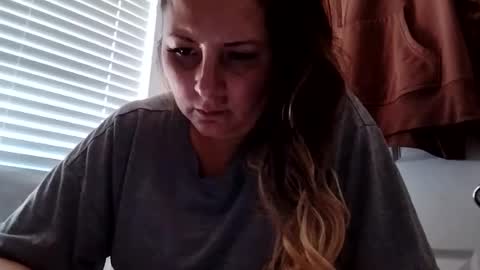 crystalbarbie214 online show from 01/14/26, 05:51