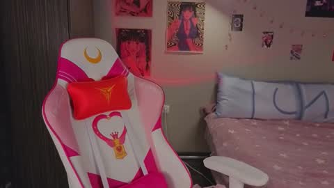 Grace online show from 11/19/25, 08:42