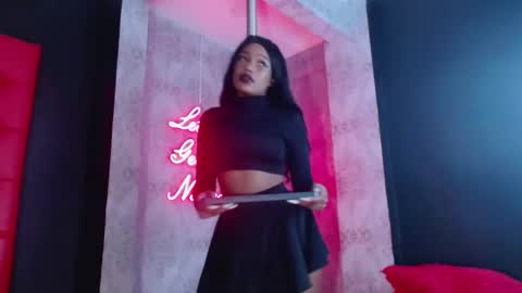 Crystal online show from 11/28/25, 10:56