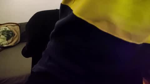 Snapshot of crystalbxy__1 chatting on 02/16/25, 03:47 crystalbxy__1 online show from 02/16/25, 03:47