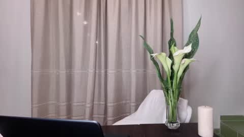 Mary online show from 07/26/26, 08:27