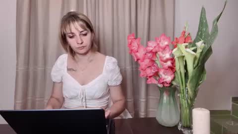Mary online show from 07/31/26, 08:41