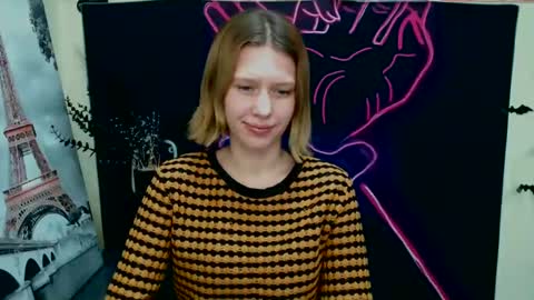 Stella online show from 01/07/25, 03:44