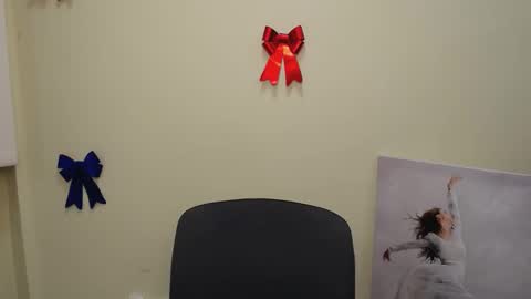 Stella online show from 01/11/25, 03:20