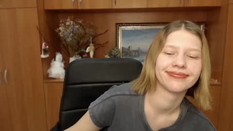 Stella online show from 02/09/25, 11:04