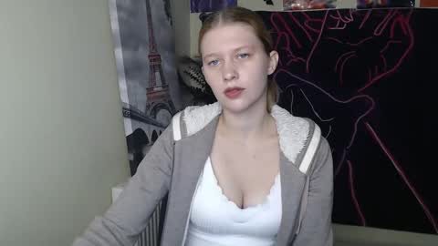 Stella online show from 10/11/25, 06:28