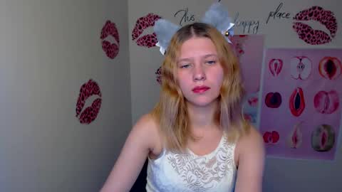 Stella online show from 11/23/25, 07:24