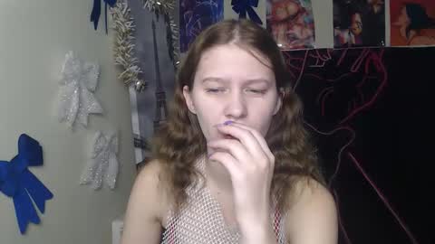 Stella online show from 12/17/25, 07:47