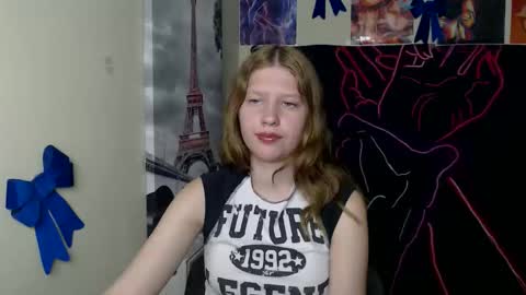 Stella online show from 03/29/26, 12:16