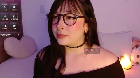 Olivia  online show from 11/25/25, 12:21