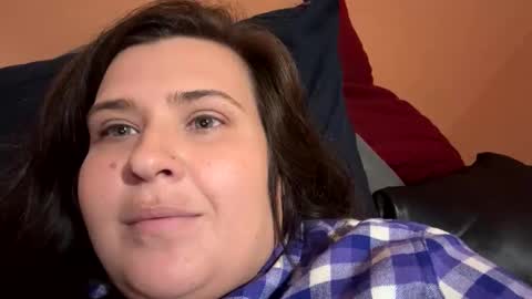 Snapshot of crystalspring chatting on 10/31/25, 02:01 crystalspring online show from 10/31/25, 02:01