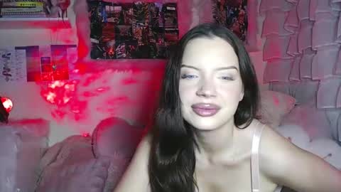 MissCrystal online show from 11/04/25, 03:16