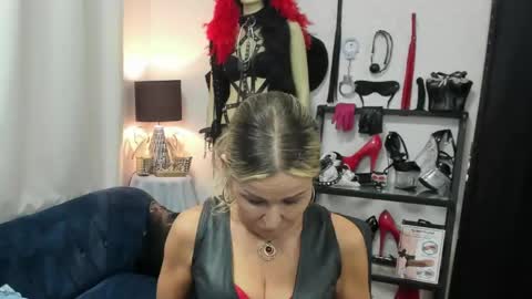 CrystalHotty online show from 06/04/26, 06:19