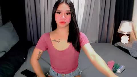 bea takashi  online show from 10/27/25, 08:51