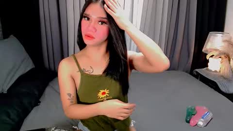 bea takashi  online show from 11/08/25, 09:09