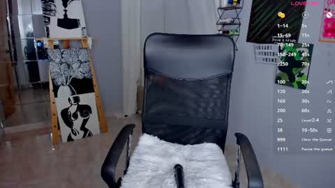 Snapshot of cuarzox chatting on 06/22/26, 03:19 Rouse My birthday will be very soon dont forget it 26 june 1200am Colombia hour online show from 06/22/26, 03:19