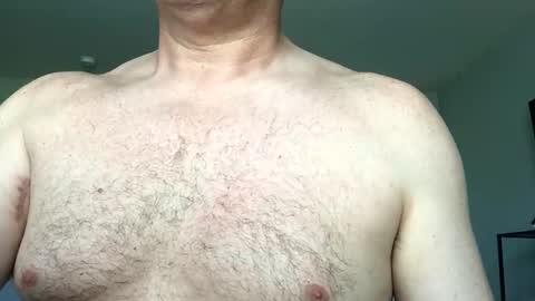 Snapshot of cuban2_slut chatting on 10/16/25, 09:16 Cubantoo online show from 10/16/25, 09:16