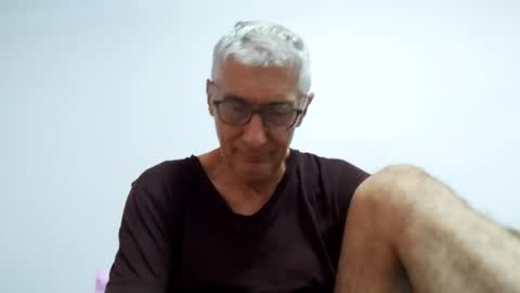 Snapshot of cucaio18 chatting on 07/05/26, 04:19 BIG UNCUT HARD COCK online show from 07/05/26, 04:19