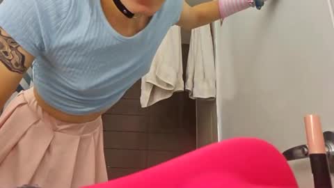 cuddleavenue online show from 09/28/25, 11:10