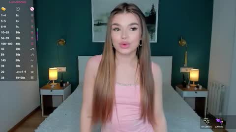 Silvia online show from 03/26/26, 07:36