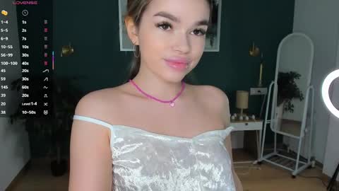 Silvia online show from 04/02/26, 05:16