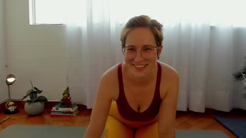 Leonela online show from 12/09/24, 08:44
