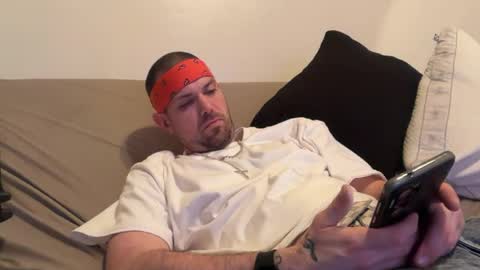 Snapshot of cuddybuddy4u chatting on 05/28/26, 04:10 cuddybuddy4u online show from 05/28/26, 04:10