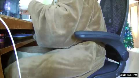 Leo online show from 12/22/24, 09:33