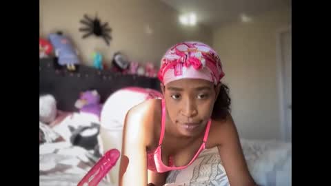 cum2charmxx online show from 10/27/25, 04:22