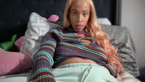 cum2charmxx online show from 02/18/26, 02:40