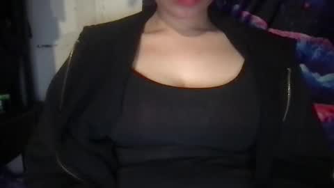 Snapshot of cum4angela chatting on 12/11/24, 05:37 Angela online show from 12/11/24, 05:37