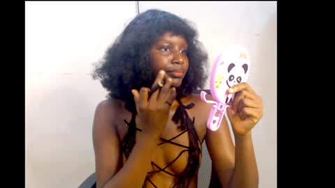 sophie online show from 05/26/26, 07:04