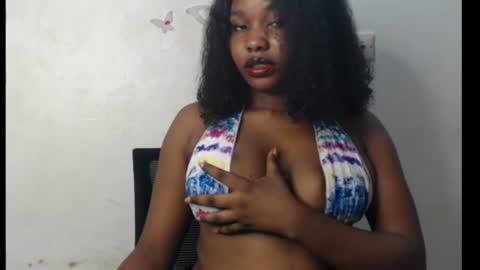 Snapshot of cum_ebony_xxxpetit chatting on 07/10/26, 01:32 Teeha online show from 07/10/26, 01:32