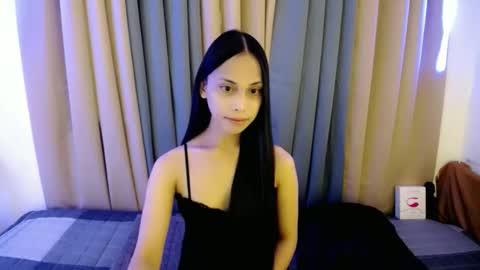Snapshot of cum_fuck_me69 chatting on 05/24/26, 06:29 kez online show from 05/24/26, 06:29