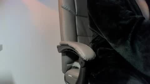 cum gun online show from 10/08/25, 07:00