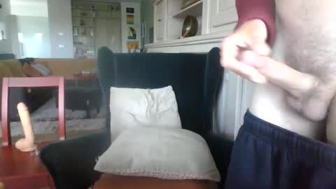 Snapshot of cum_swallow_bi chatting on 05/18/26, 07:25 cum_swallow_bi online show from 05/18/26, 07:25