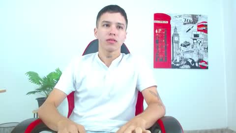 cumandres online show from 10/29/25, 02:08