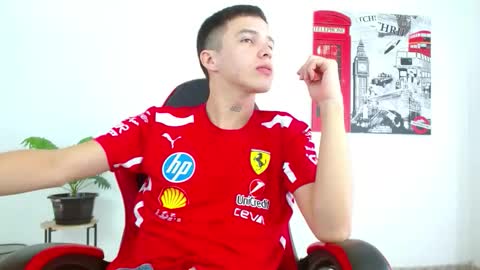 cumandres online show from 11/08/25, 02:28