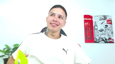 cumandres online show from 04/01/26, 03:09