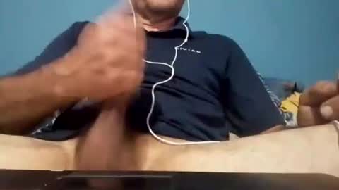 Snapshot of cumbian_chero chatting on 07/23/26, 01:58 cumbian_chero online show from 07/23/26, 01:58
