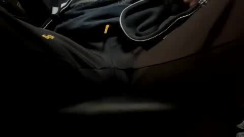 Snapshot of cumbustincock chatting on 11/16/25, 07:03 cumbustincock online show from 11/16/25, 07:03