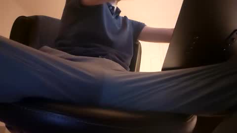 cumddy93 online show from 10/16/25, 12:22