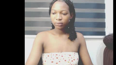 Snapshot of cumebony_petit chatting on 05/14/26, 06:53 cumebony_petit online show from 05/14/26, 06:53