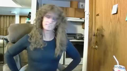 Snapshot of cumfornikki chatting on 02/15/26, 01:02 Nikki online show from 02/15/26, 01:02